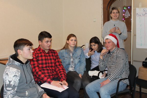 (ФОТО) Волонтеры Евроклубов отметили новогодние праздники вместе с “Pro-Europa”