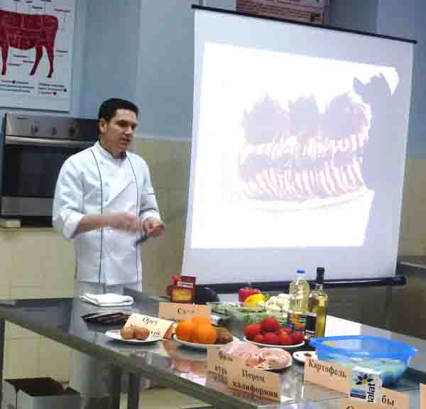 Шеф-повар из Кишинева дал урок мастерства в Комрате