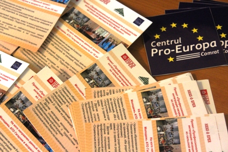 Волонтеры "Pro-Europa" организовали социальную акцию "Информация для каждого"